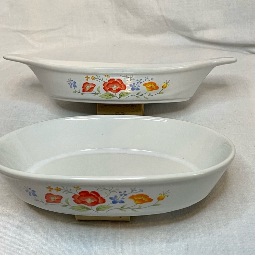 Vintage Northland individual casserole dishes. Set of 2. Oven proof/Japan